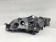 Laden Sie das Bild in den Galerie-Viewer, Frontscheinwerfer Skoda Superb III 3V1941016A Xenon Rechts Headlight