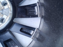 Laden Sie das Bild in den Galerie-Viewer, 1x Alufelge 17 Zoll 7.5&quot; 5x114.3 40ET 509100323 Toyota Corolla Rim Wheel