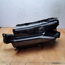 Laden Sie das Bild in den Galerie-Viewer, Frontscheinwerfer Citroën C5 Aircross 9845038080 Links Scheinwerfer Headlight SCH7610511748xi