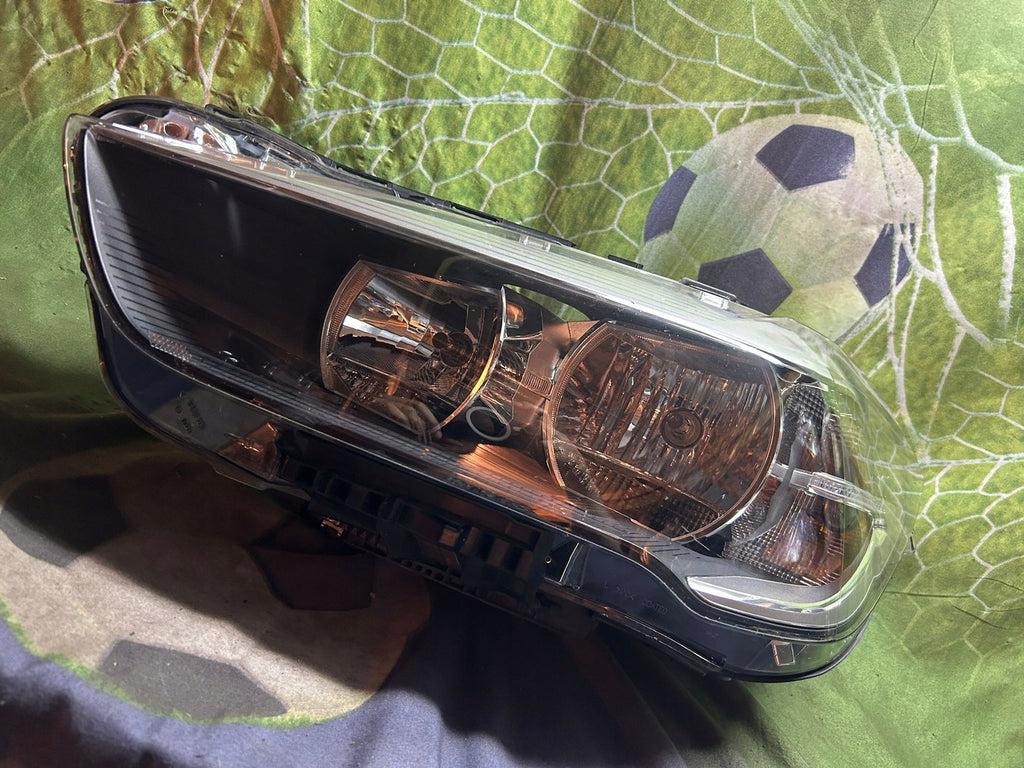 Frontscheinwerfer BMW X1 F48 7346533-13 Links Scheinwerfer Headlight SCH2522898730gu