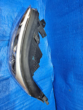 Laden Sie das Bild in den Galerie-Viewer, Frontscheinwerfer Kia Stonic 92101-H8 LED Links Scheinwerfer Headlight SCH6553092331pw