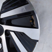 Laden Sie das Bild in den Galerie-Viewer, 1x Alufelge 16 Zoll 7.0" 5x112 48ET 5H0601025A VW Golf Rim Wheel FEL7566813660sv