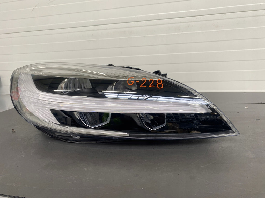 Frontscheinwerfer Volvo V40 32228484 LED Rechts Scheinwerfer Headlight SCH2037161081pw