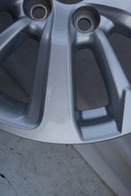 Load image into Gallery viewer, 1x Alufelge 16 Zoll 6.5" 5x114.3 45ET Glanz Silber 8635-5 Toyota Rim Wheel FEL7214360022hq