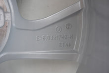 Laden Sie das Bild in den Galerie-Viewer, 1x Alufelge 17 Zoll 8.0" 5x112 46ET Glanz Silber 8Y0601025A Audi Rim Wheel FEL9631932565wg