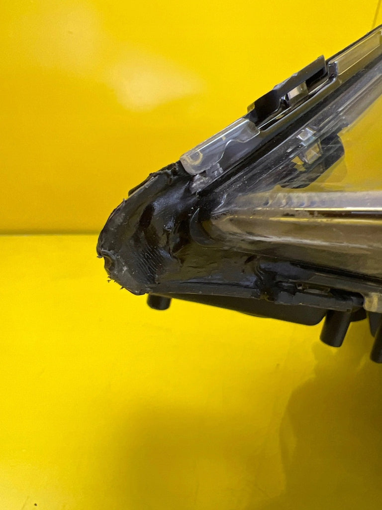 Frontscheinwerfer Mitsubishi Outlander III 8301D4-63 LED Links Headlight