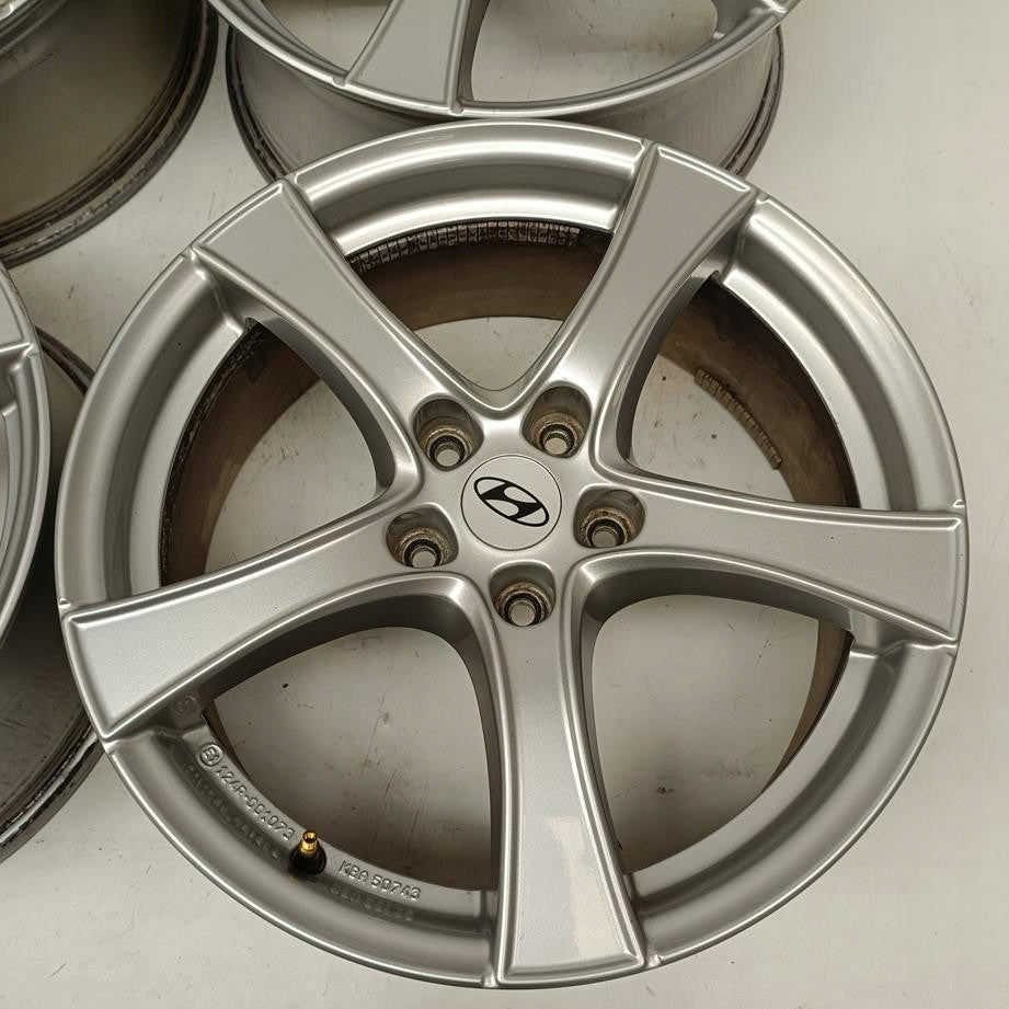 4x Alufelge 18 Zoll 7.5" 5x114.3 50ET Glanz Silber Hyundai I Rim Wheel FEL8340575115wd