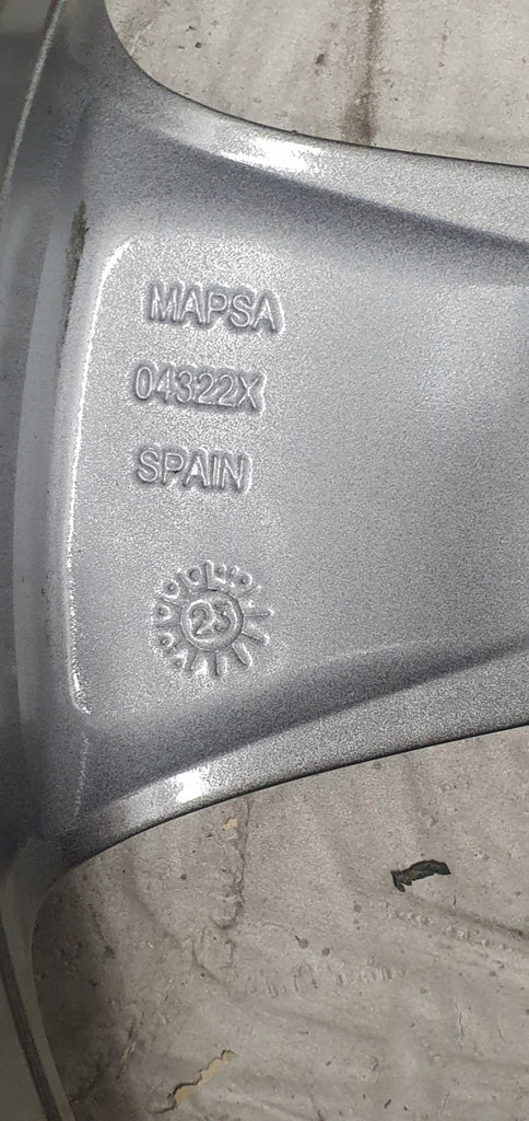 1x Alufelge 18 Zoll 7.5" 5x108 49ET Glanz Grau YP00180480 Opel Grandland X FEL5539046300vp