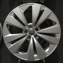 Laden Sie das Bild in den Galerie-Viewer, 4x Alufelge 19 Zoll 8.5" 5x112 20ET Glanz Silber 4M8601025 Audi Rim Wheel FEL9035847364eu