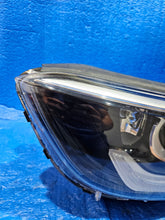 Laden Sie das Bild in den Galerie-Viewer, Frontscheinwerfer Kia Stonic 92101-H8 LED Links Scheinwerfer Headlight SCH6553092331pw