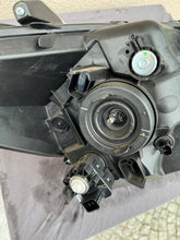 Laden Sie das Bild in den Galerie-Viewer, Frontscheinwerfer Mitsubishi Space Star 8301D446 Full Led Rechts oder Links