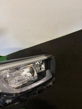 Laden Sie das Bild in den Galerie-Viewer, Frontscheinwerfer Kia Stonic 92102-H8 LED FALSE Scheinwerfer Headlight SCH7661222225mp