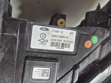Laden Sie das Bild in den Galerie-Viewer, Frontscheinwerfer Ford Transit Courier R2X613W030 Links Scheinwerfer Headlight SCH7604638111cj