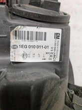 Laden Sie das Bild in den Galerie-Viewer, Frontscheinwerfer Opel Astra J 1EG010011-01 1EG010011-02 Ein Satz Headlight SCH5313311611rx