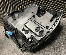 Laden Sie das Bild in den Galerie-Viewer, Frontscheinwerfer Mercedes-Benz W206 A2069068003 Rechts Scheinwerfer Headlight SCH7977830906yn
