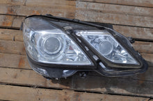 Laden Sie das Bild in den Galerie-Viewer, Frontscheinwerfer Mercedes-Benz W212 A2128201039 Xenon Rechts Headlight SCH6700876387wm