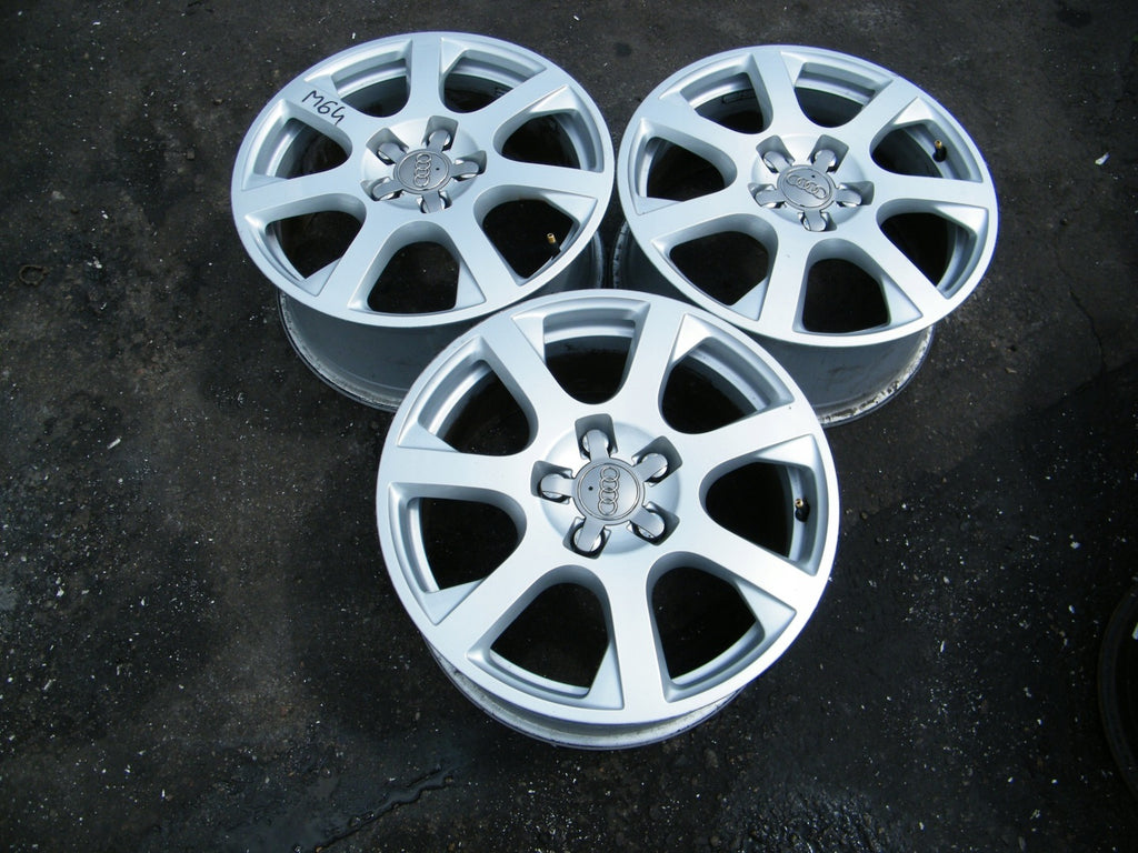 1x Alufelge 17 Zoll 8.0" 5x112 39ET Glanz Silber 8T0601025B Audi A5 A4 Rim Wheel