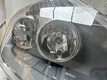 Laden Sie das Bild in den Galerie-Viewer, Frontscheinwerfer Opel Zafira B 24451051 Rechts Scheinwerfer Headlight SCH2493279293rw