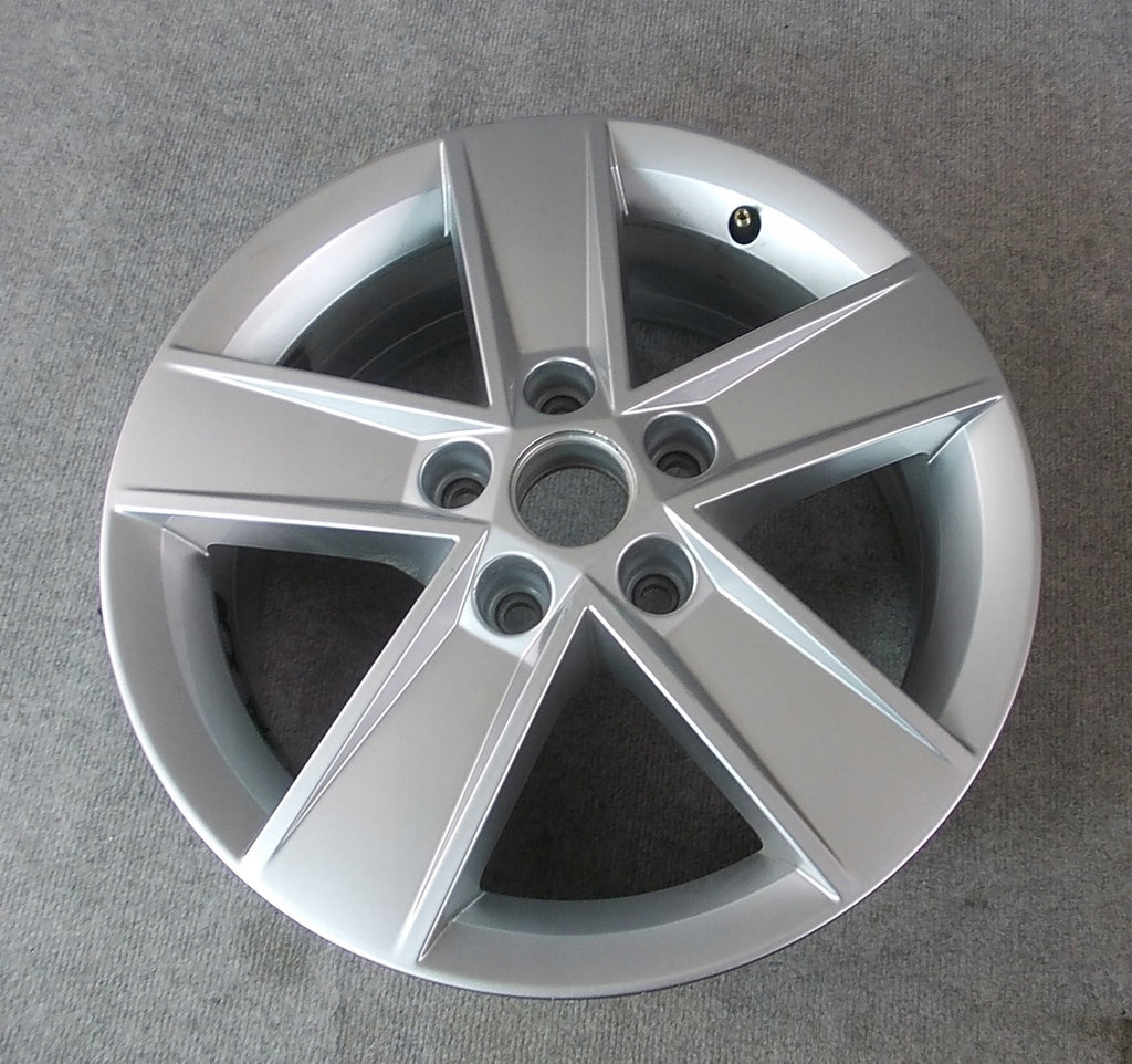 1x Alufelge 16 Zoll 6.0" 5x112 48ET Glanz Silber 5E0601025M Skoda Octavia Iii