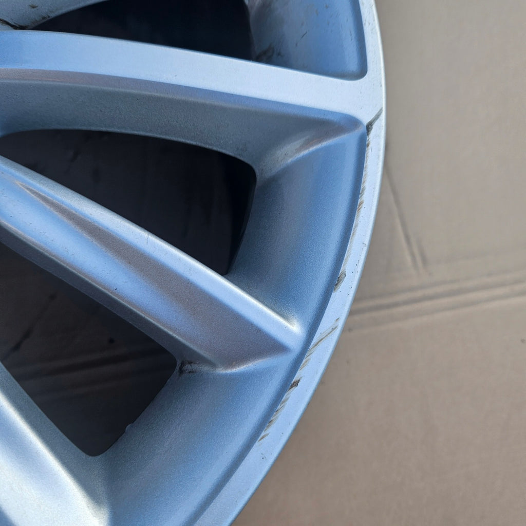 1x Alufelge 19 Zoll 9.0" 5x112 44ET Glanz Silber 6874439 BMW 5 G31 G30 Rim Wheel FEL4480545610es