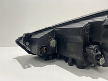 Laden Sie das Bild in den Galerie-Viewer, Frontscheinwerfer Hyundai Ix35 Xenon Rechts Scheinwerfer Headlight SCH3693983212tz