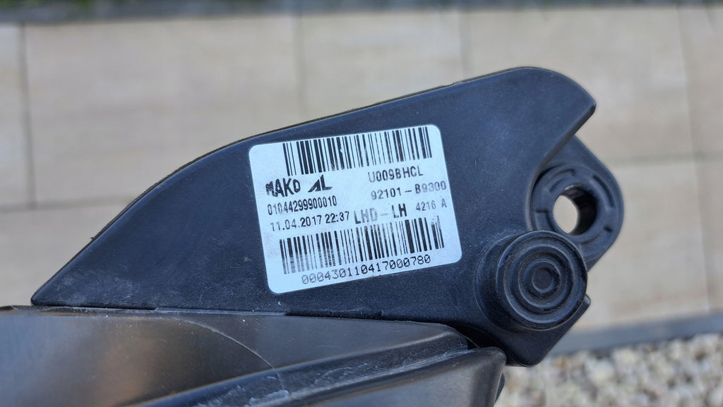 Frontscheinwerfer Hyundai I10 92101-B9300 Links Scheinwerfer Headlight