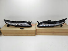 Load image into Gallery viewer, Frontscheinwerfer Mitsubishi Eclipse Cross EDM922-06010 Rechts oder Links