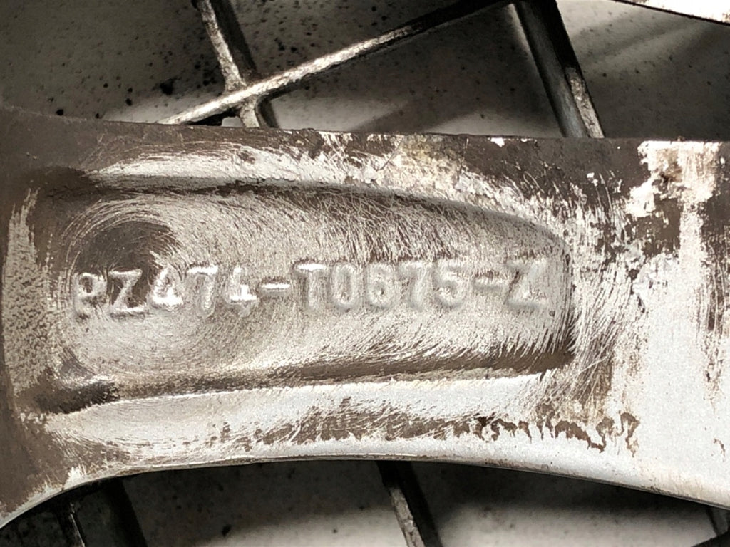 1x Alufelge 16 Zoll 6.5" 5x114.3 39ET Glanz Silber PZ474-T0675-Z Toyota