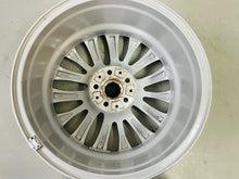 Laden Sie das Bild in den Galerie-Viewer, 1x Alufelge 18 Zoll 8.0" 5x112 30ET Glanz Silber 6863418 BMW G31 G30 Rim Wheel FEL5288497780is