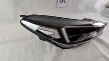 Laden Sie das Bild in den Galerie-Viewer, Frontscheinwerfer Hyundai Tucson 92102-D7700 LED Rechts Scheinwerfer Headlight