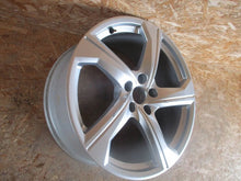 Laden Sie das Bild in den Galerie-Viewer, 1x Alufelge 19 Zoll 8.5" 5x112 40ET 4K0601025AJ Audi A6 C8 Rim Wheel FEL2646963162ig