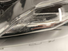 Load image into Gallery viewer, Frontscheinwerfer Toyota Yaris Links Scheinwerfer Headlight SCH1065920264af