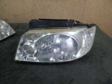 Laden Sie das Bild in den Galerie-Viewer, Frontscheinwerfer Hyundai Matrix Ein Satz Scheinwerfer Headlight SCH7518685313bv