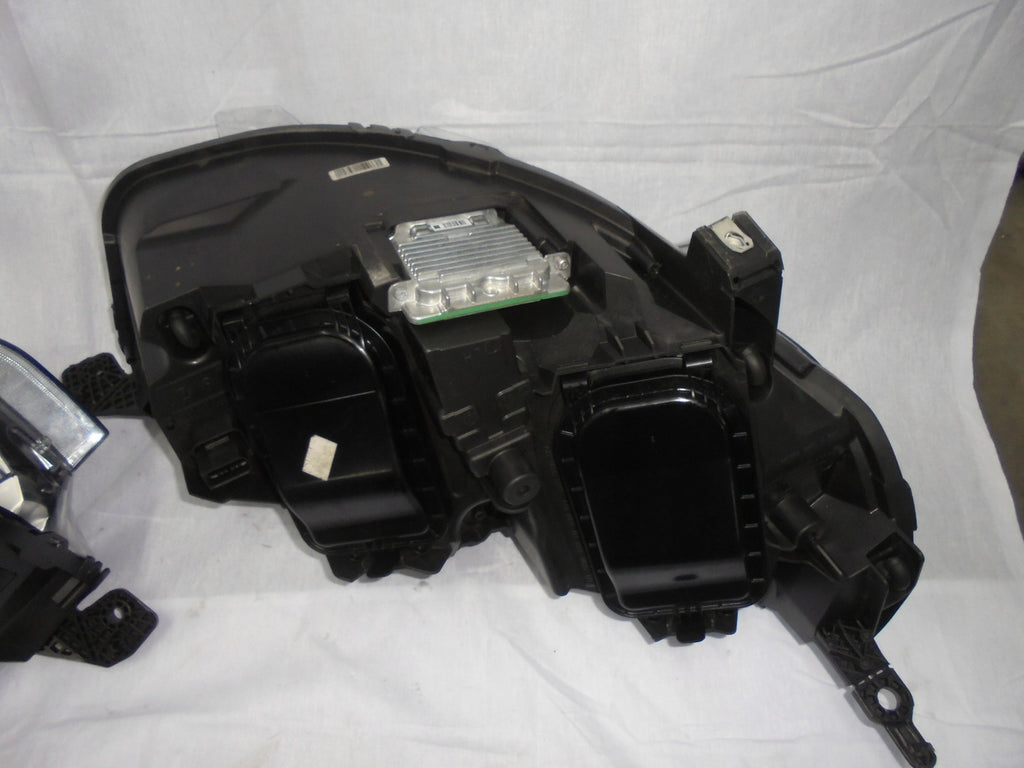 Frontscheinwerfer Opel Zafira Vivaro C 9832837680 Xenon Ein Satz Headlight