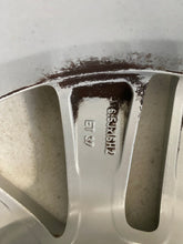 Laden Sie das Bild in den Galerie-Viewer, 1x Alufelge 16 Zoll 6.5" 5x110 37ET Glanz Silber Opel Astra Zafira B Meriva FEL5031899486pf