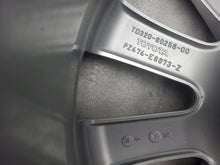 Load image into Gallery viewer, 1x Alufelge 17 Zoll 7.0" 5x114.3 39ET Glanz Silber PZ474-E8673-Z Toyota Rav 4 FEL1798859786tt