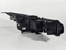 Laden Sie das Bild in den Galerie-Viewer, Frontscheinwerfer Hyundai Elantra VII 92101-AA LED Links Scheinwerfer Headlight SCH1729757097ko