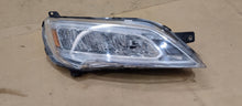 Laden Sie das Bild in den Galerie-Viewer, Frontscheinwerfer Dodge Ram Ducato 68516024AA 68516025A Rechts Headlight SCH4197247990yp