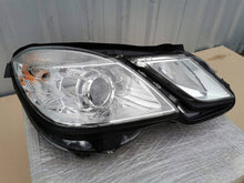 Load image into Gallery viewer, Frontscheinwerfer Mercedes-Benz W212 A2128200261 Rechts Scheinwerfer Headlight SCH1341601036hl