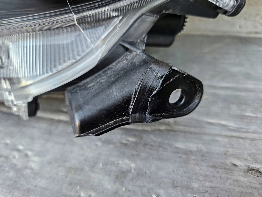 Frontscheinwerfer Toyota Yaris Links Scheinwerfer Headlight