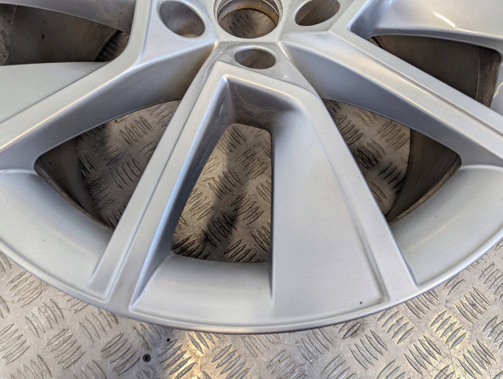 1x Alufelge 18 Zoll 8.5" 5x112 41ET 3V0601025BK Skoda Superb Iii Rim Wheel FEL1281649656zj
