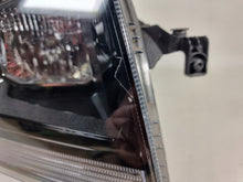 Load image into Gallery viewer, Frontscheinwerfer VW Crafter 7C1941006A Rechts Scheinwerfer Headlight SCH3297801986gf