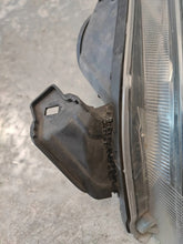 Load image into Gallery viewer, Frontscheinwerfer Opel Astra J 13371595 Links Scheinwerfer Headlight