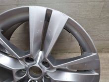 Laden Sie das Bild in den Galerie-Viewer, 1x Alufelge 18 Zoll 5x112 57A601025E Skoda Karoq Rim Wheel FEL6590739645sq