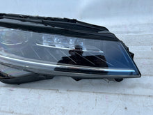 Laden Sie das Bild in den Galerie-Viewer, Frontscheinwerfer Skoda Superb III 3V1941016D Full LED Rechts Headlight