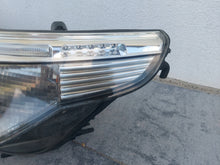 Laden Sie das Bild in den Galerie-Viewer, Frontscheinwerfer BMW E60 E61 6910778 6910777 7165562 7165561 Rechts oder Links SCH6315597554tt
