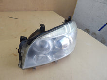 Laden Sie das Bild in den Galerie-Viewer, Frontscheinwerfer Toyota III Links Scheinwerfer Headlight SCH8806809636sq