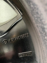 Laden Sie das Bild in den Galerie-Viewer, 1x Alufelge 18 Zoll 8.0&quot; 5x112 43ET Glanz Schwarz A2134013700 Mercedes-Benz W213