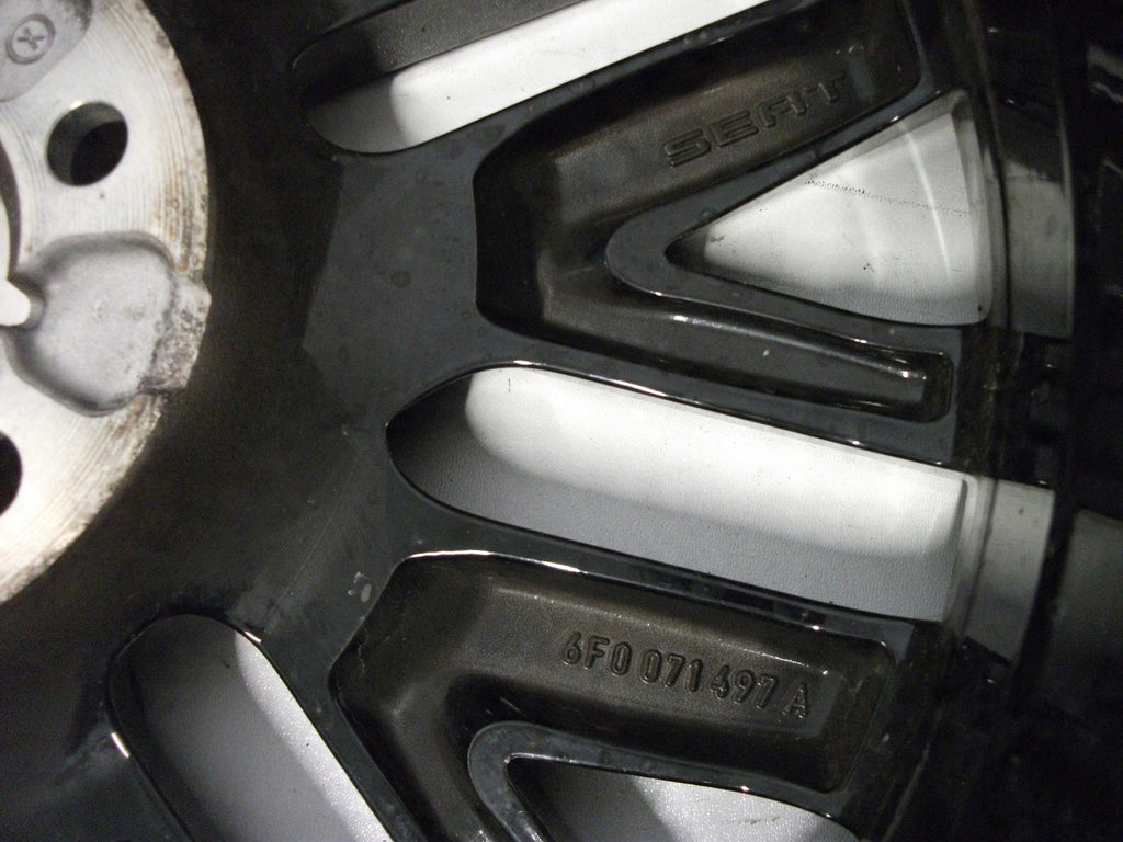 1x Alufelge 17 Zoll 7.0" 5x100 51ET Glanz Schwarz 6F0071497A Seat Ibiza