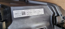 Laden Sie das Bild in den Galerie-Viewer, Frontscheinwerfer Skoda Superb III 3V1941015D Links Scheinwerfer Headlight SCH9360153001su